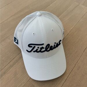 NWT Titleist Hat - White/Navy